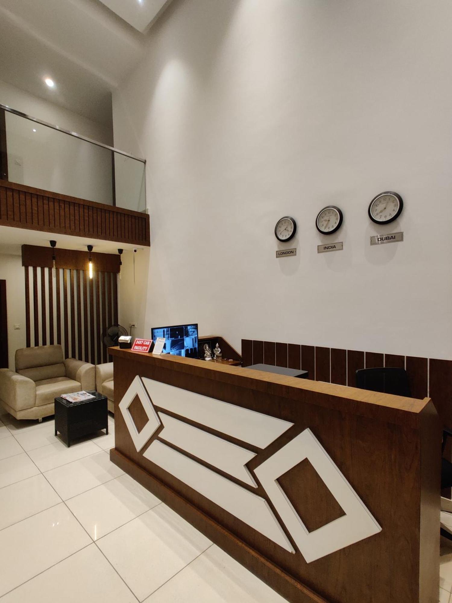Airport Regency Hotel Devanahalli Eksteriør billede